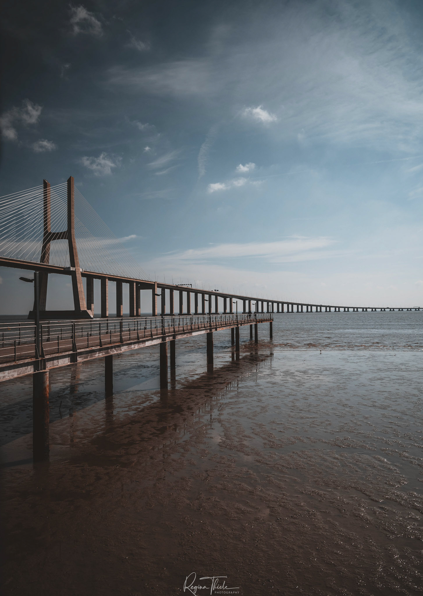 Vasco da Gama Brücke Lissabon / Portugal