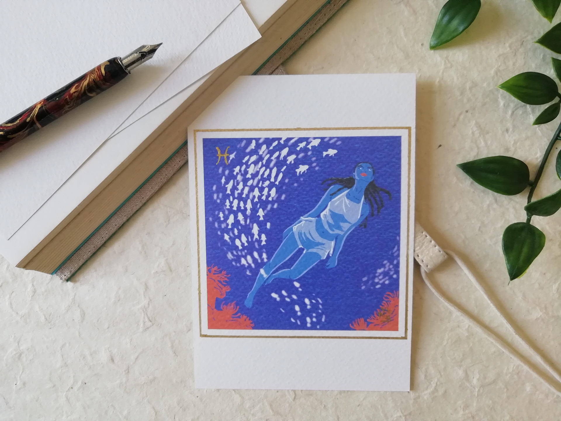 Carte postale finission dorée : Poisson (formats A5 et A6)