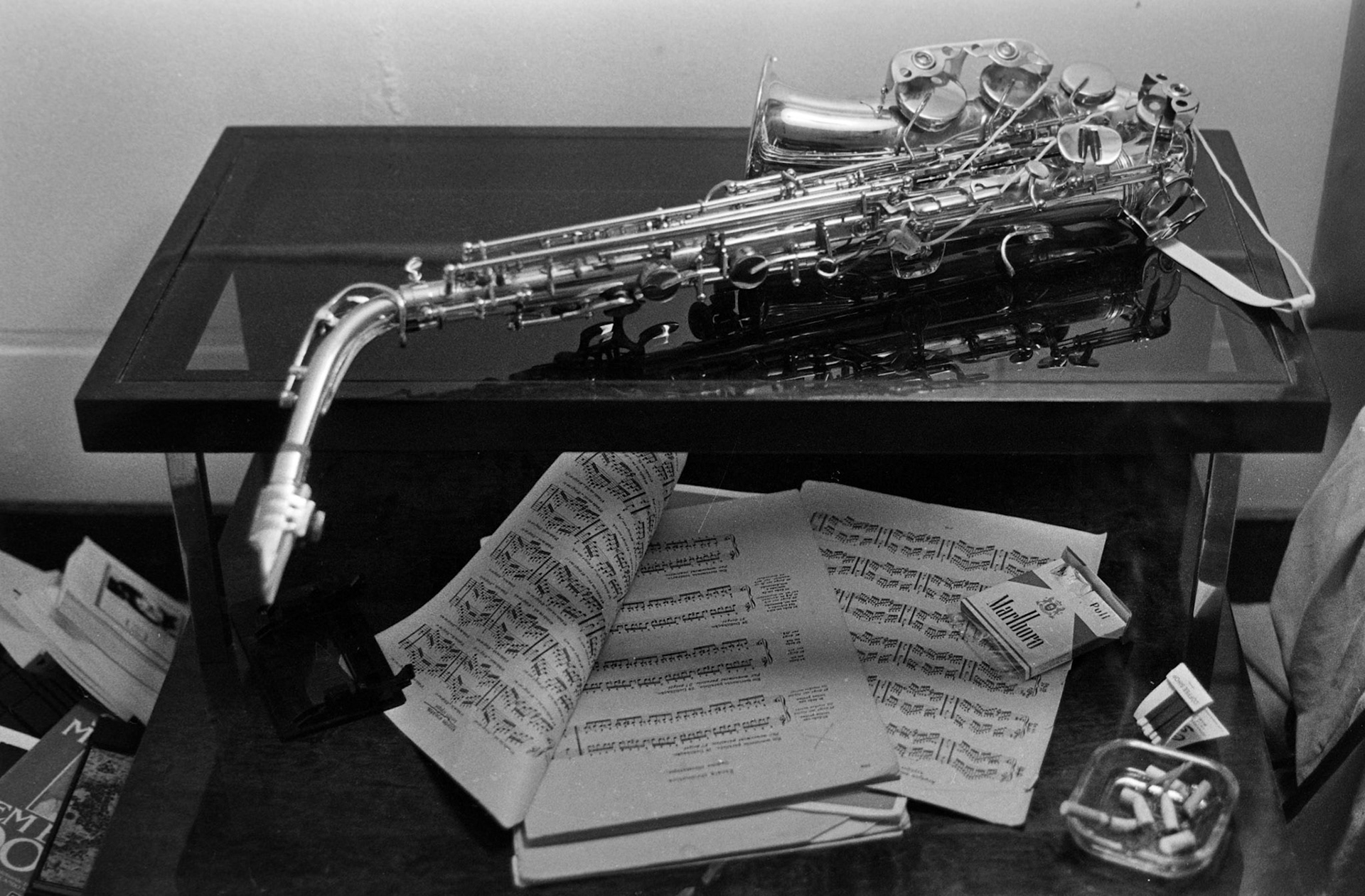Cheesy composition with my instrument and my mothers' smoke