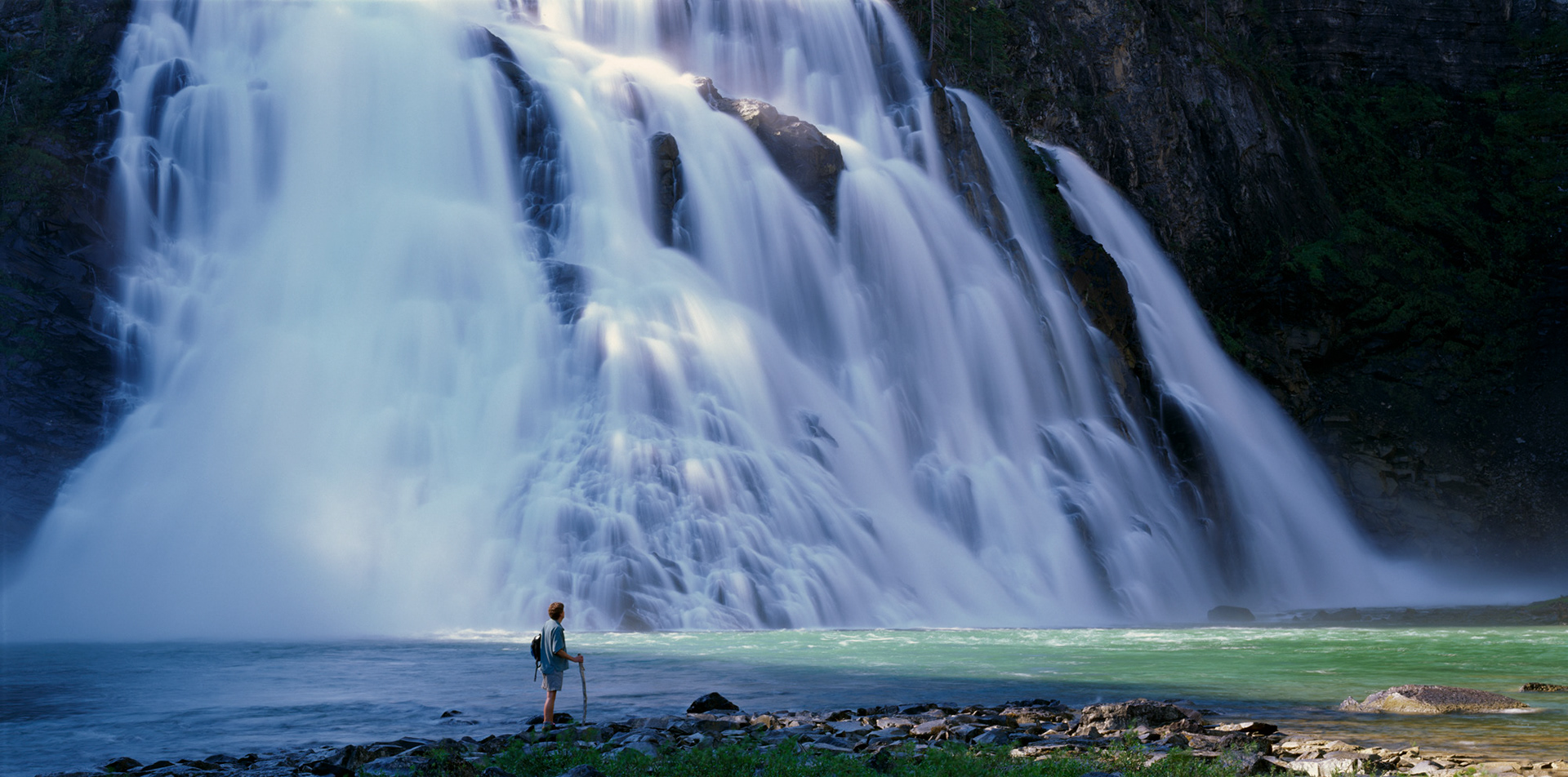 Kinuseo Falls, Destinations BC