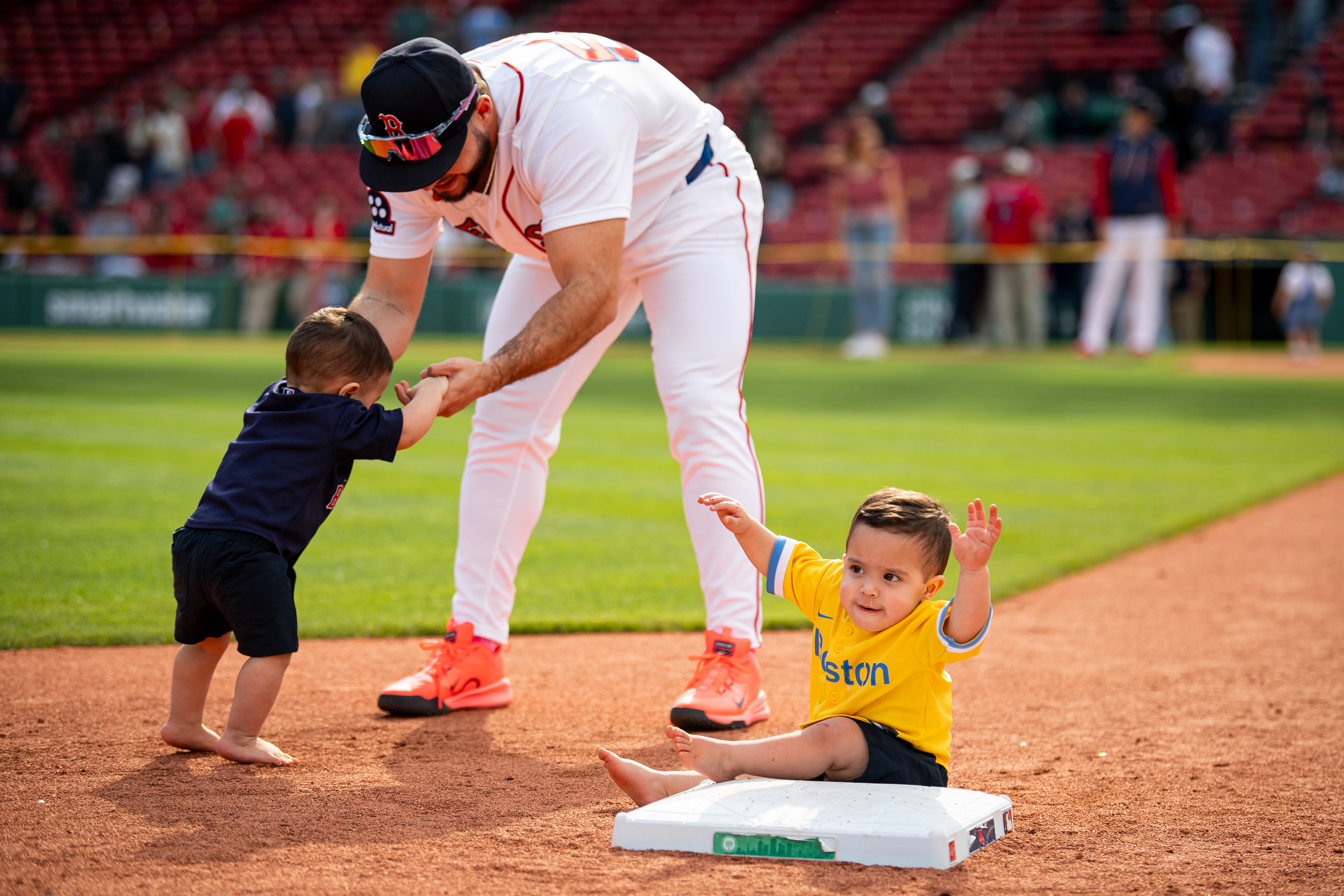 May 10, 2026, Boston, MA: Wilyer Abreu #52 of the Boston Red Sox plays with his kids after a game against the Tampa Bay Rays at Fenway Park in Boston, Massachusetts Sunday, May 10, 2026. (Photo by Aiden Shertzer/Boston Red Sox)