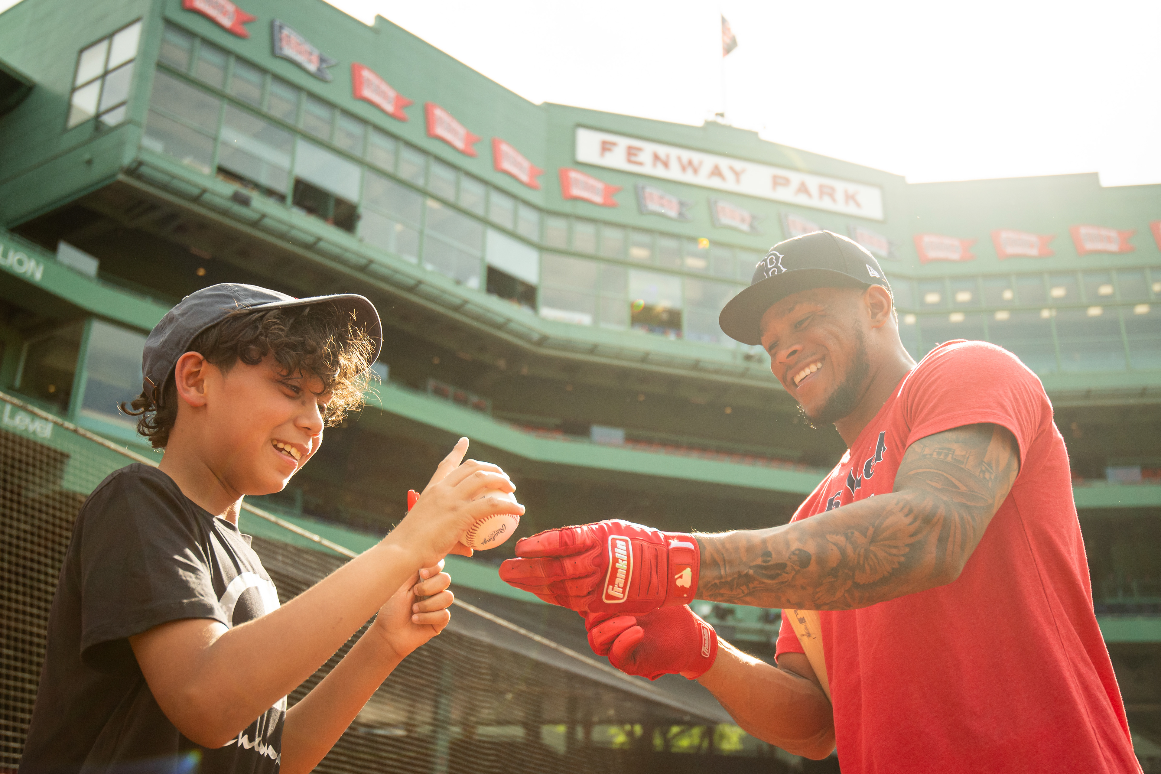 May 26, 2026, Boston, MA: Ceddanne Rafaela #3 of the Boston Red Sox signs an autograph for a RSF Scholar’s family member prior to a game against the Atlanta Braves at Fenway Park in Boston, Massachusetts Tuesday, May 26, 2026. (Photo by Aiden Shertzer/Boston Red Sox)