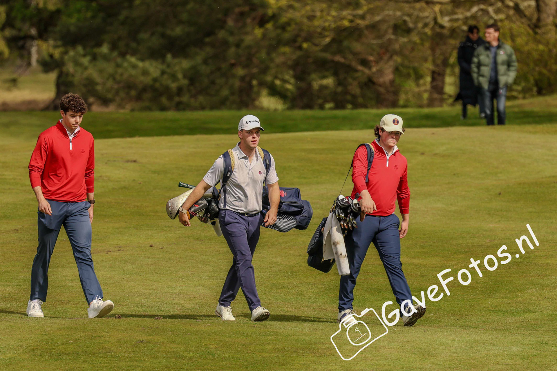 Stijn Egging en Lars van der Vight (Eindhovensche) op de fairways van hole 13 van de Hilversumsche