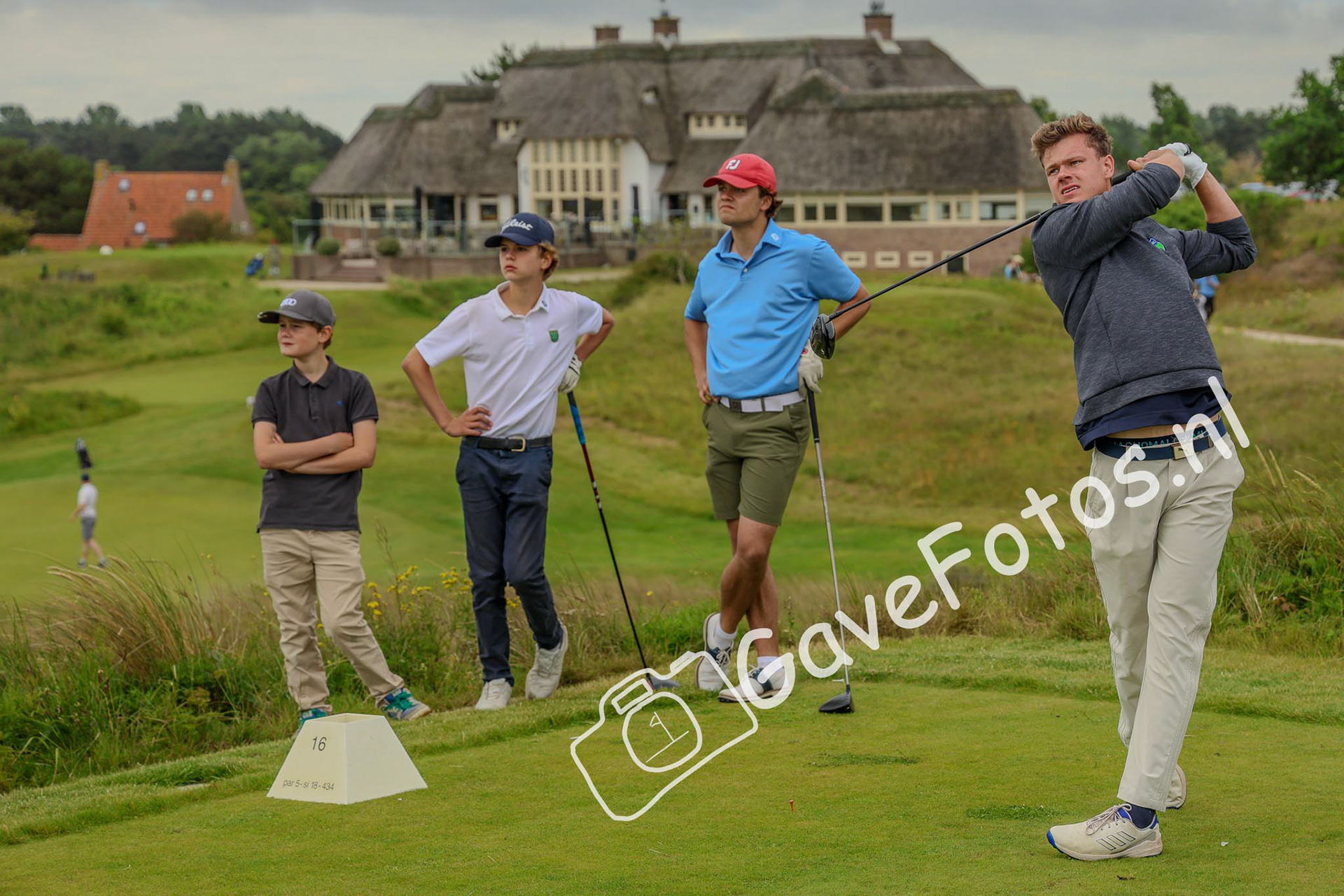 Jorn Tuinman op de Teebox van de 16e hole tijdens het Kennemer Open 2025