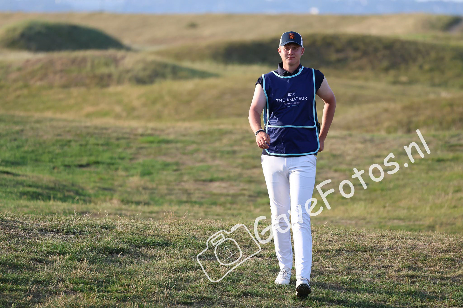 Bjorn Driessen op de fairway van hole 15 van Royal Cinque Ports