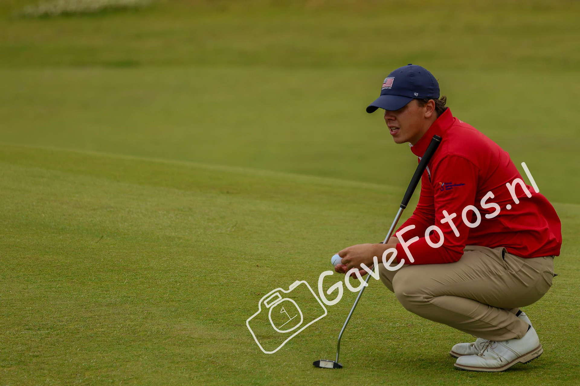 Luke Yarnold op de green van de par-3 15 hole tijdens het Kennemer Open 2025