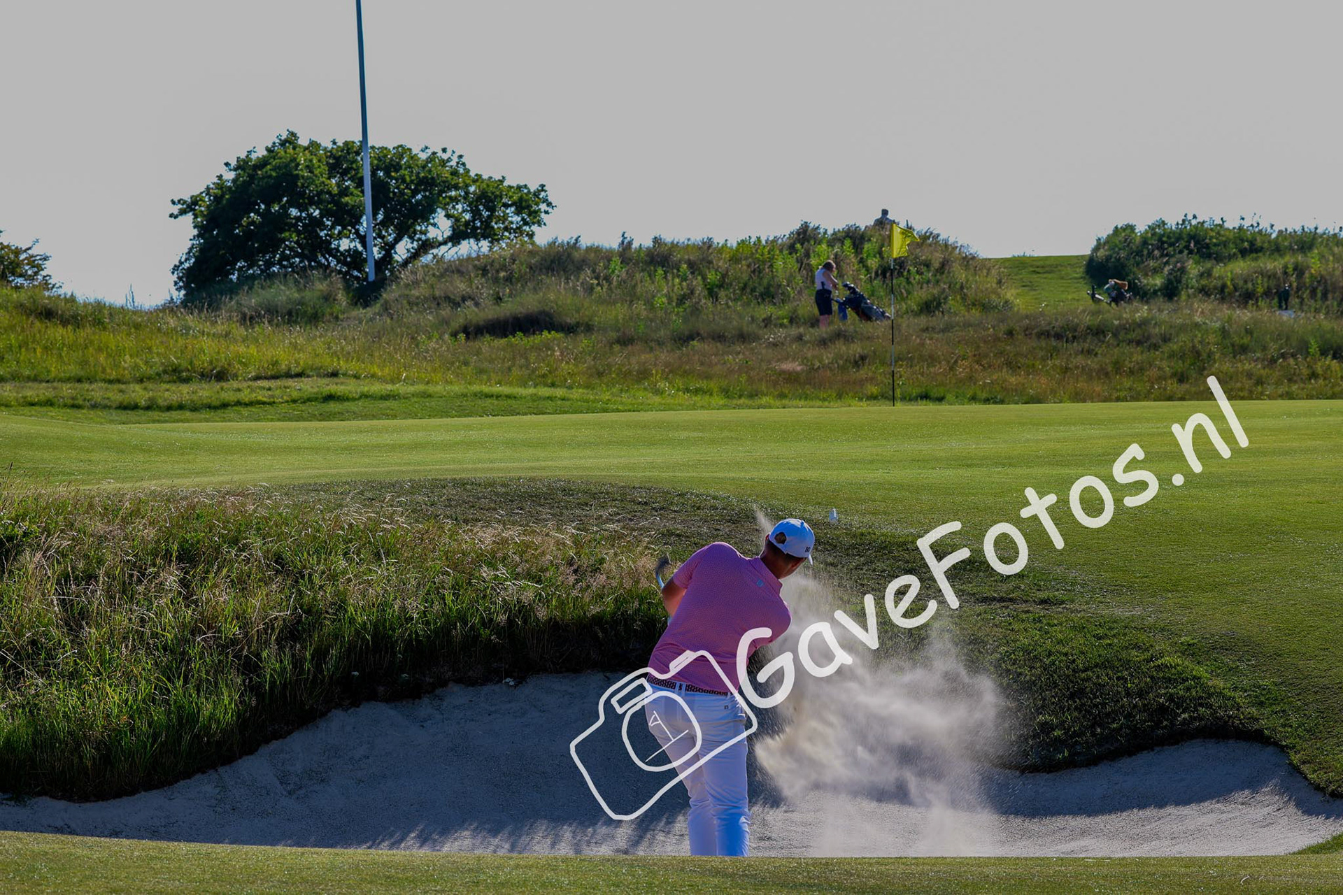 Bjorn Driessen in de bunker op zijn laatste hole van het Kennemer Open 2025