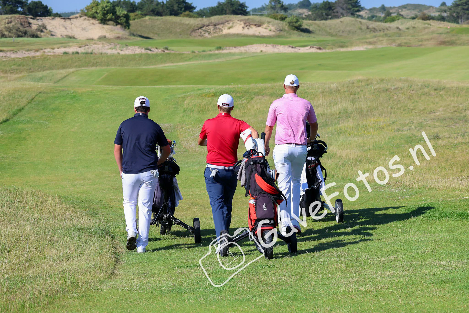 Stijn Egging, Olivier Lelyveld en Bjorn Driessen onderweg voor de laatste holes tijdens het Kennemer Open 2025
