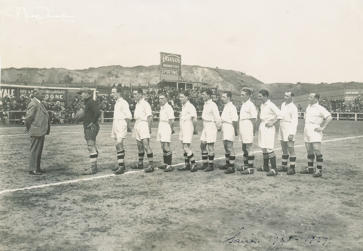 Sporting Charleroi 1928-1929. That season the Zebras are Belgian promotion champions and reach Division 1, our current Division 1B
