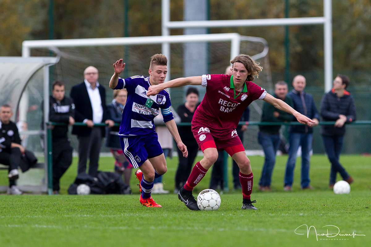 Remco Evenepoel (°2000) - Ewoud Pletinckx (°2000) - foto: U16 SV Zulte Waregem - RSC anderlecht (7 november 2015)