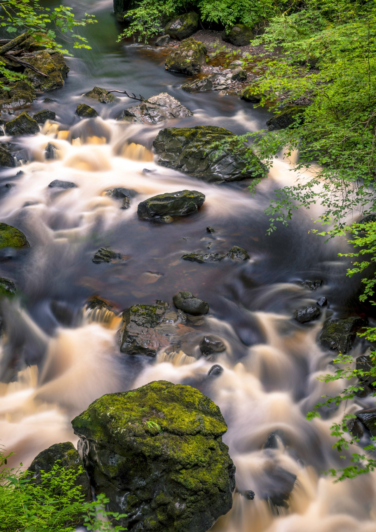 A long exposure of the River Calder (Renfrewshire) as it flows its short course towards Lochwinnoch and its end at Castle Semple Loch.