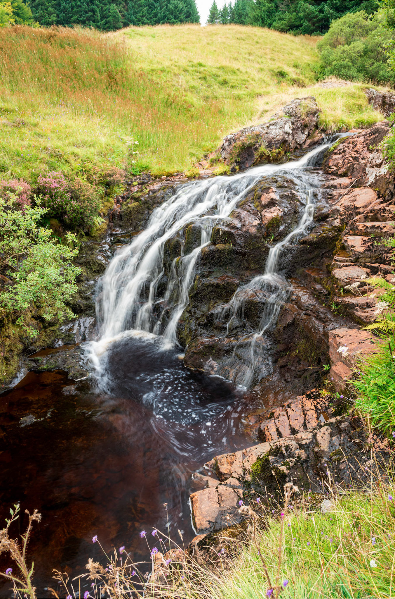 On the border between North Ayshire and Renfrewshire sits this waterfall.