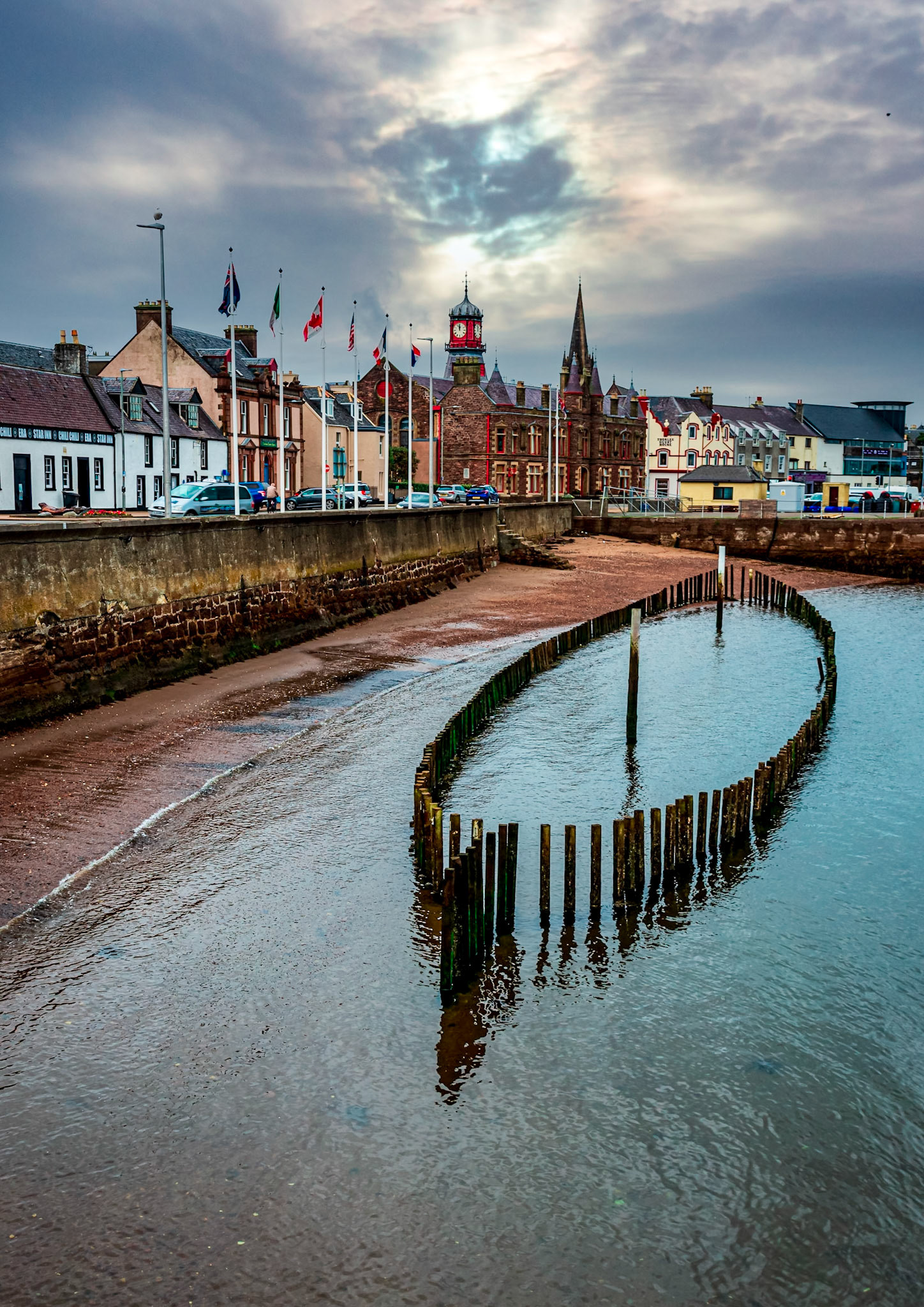 An art installation in Stornoway Harbour commemerates the loss of His Majesty's Yacht Iolaire after World War One in 1919.