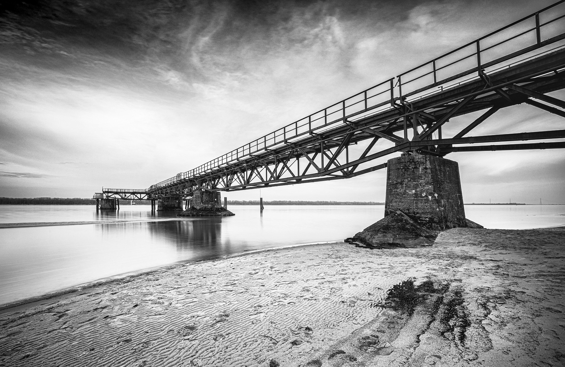 Schiffsanleger Festung Grauer Ort