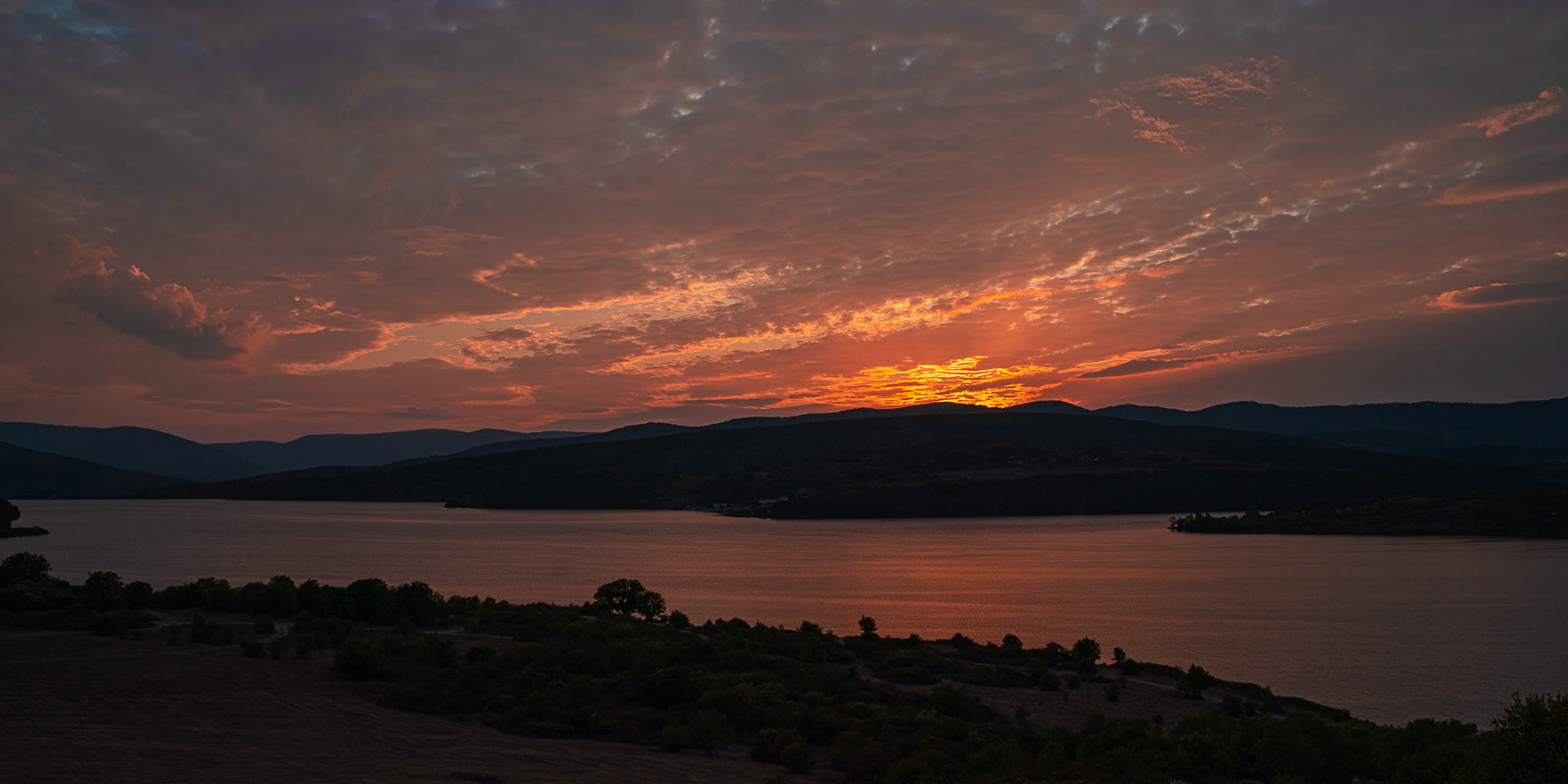 Залеза над язовир Пчелина