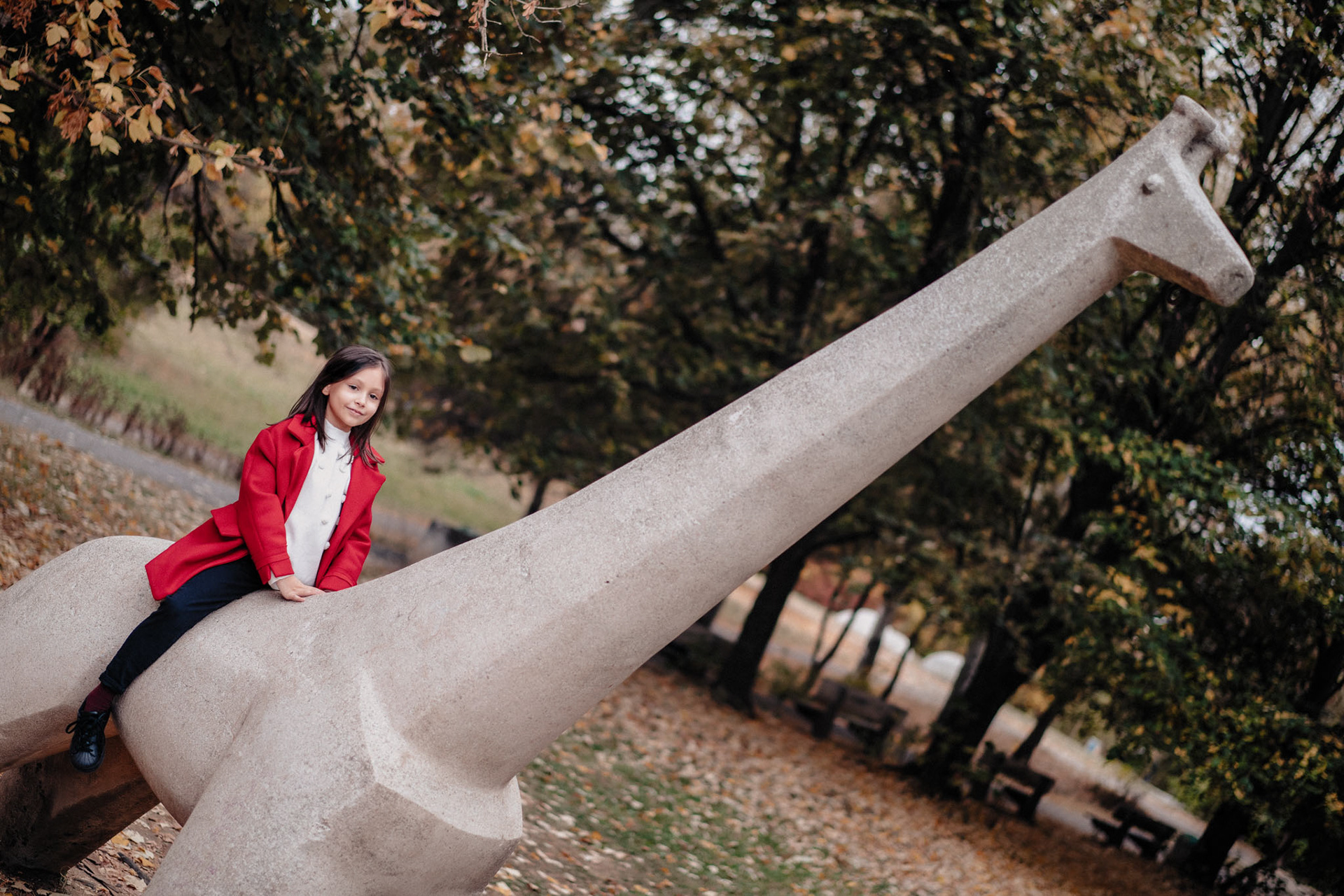 Фотосесия на Лаура на конче в парка