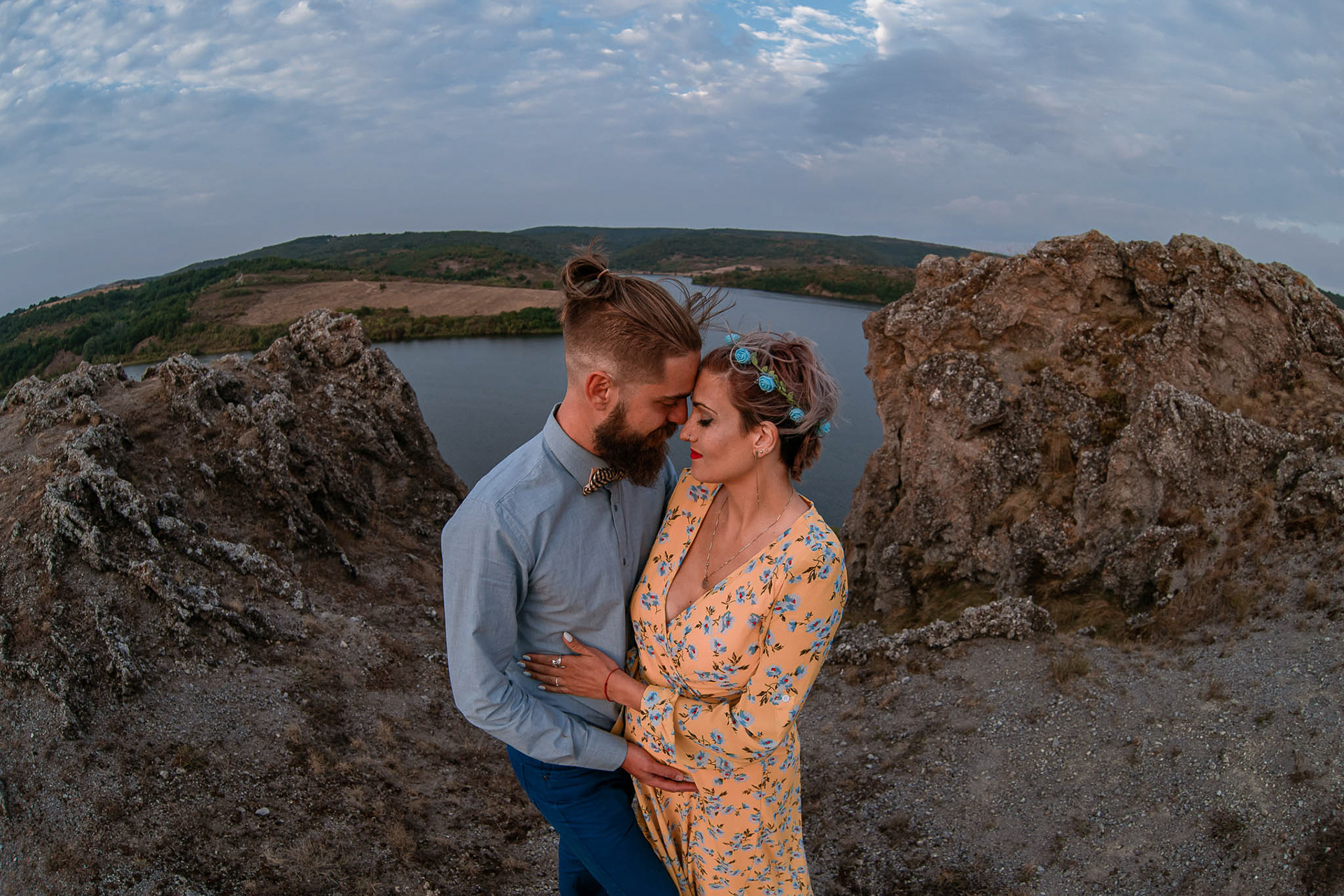 Близък семеен портрет