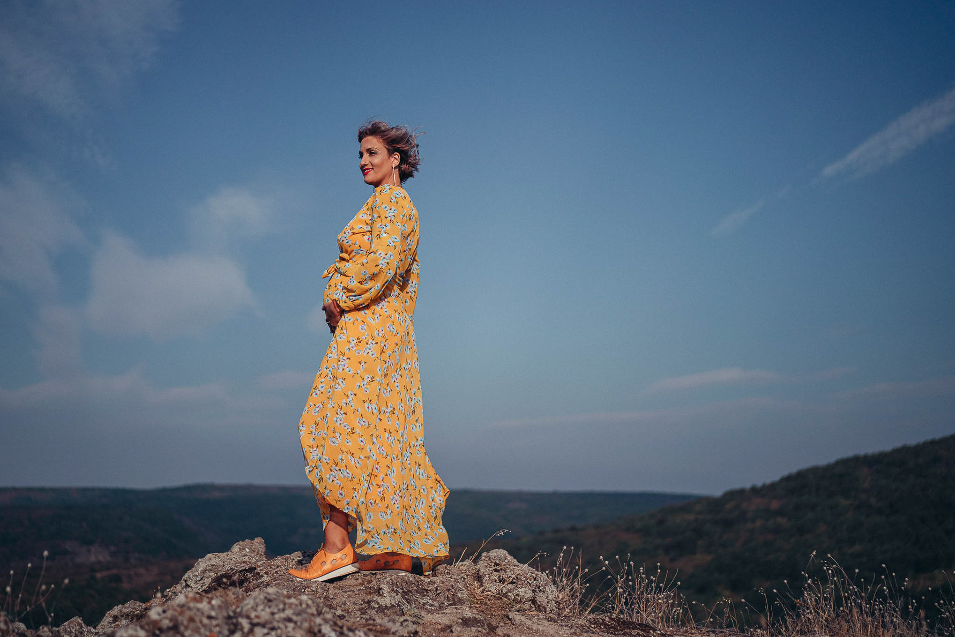 Портрети на Илияна бременна