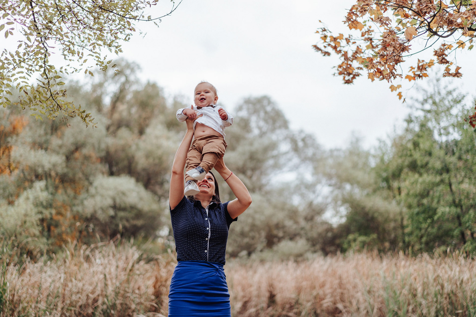 Есенна семейна фотосесия на малкия Божидар