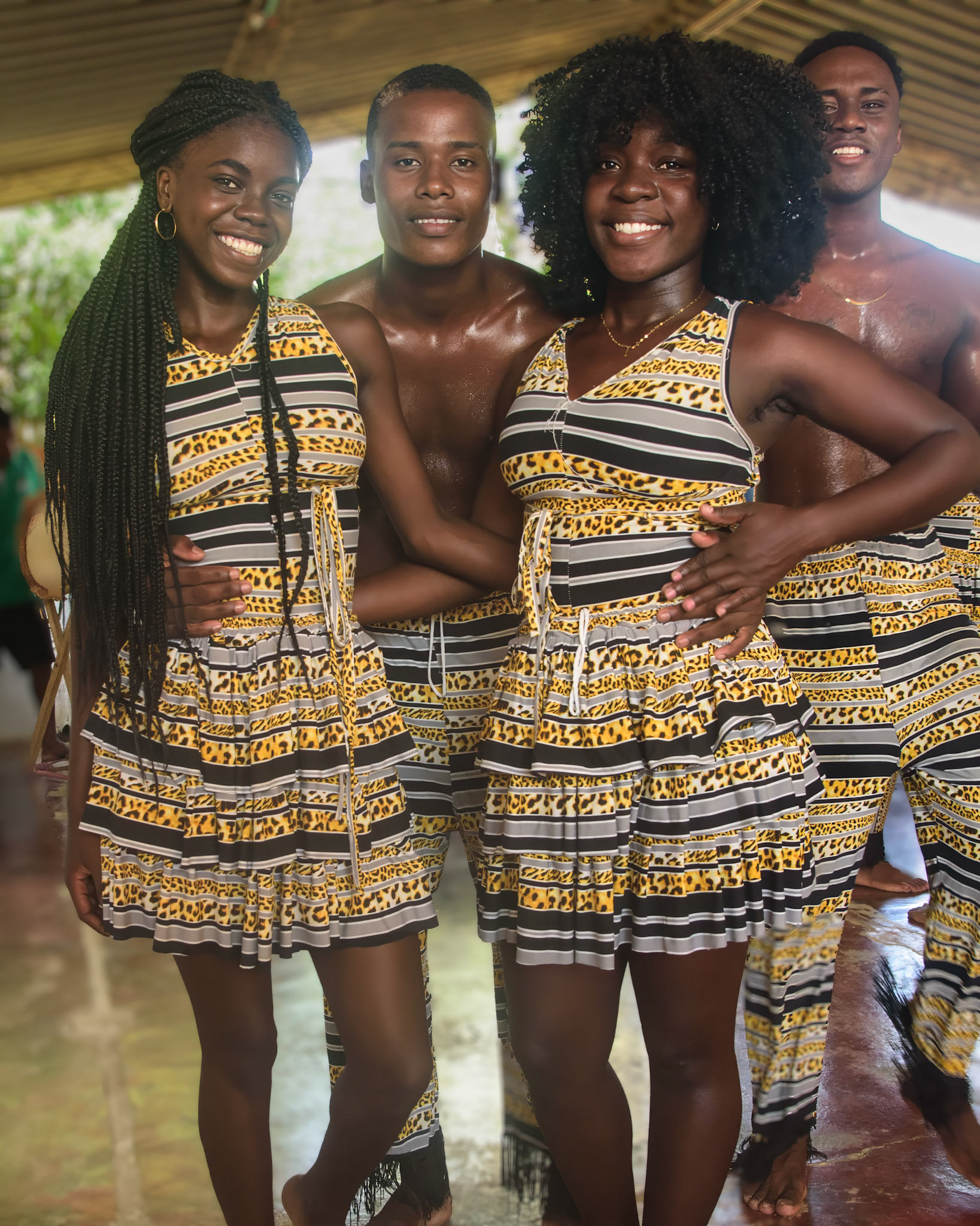 Palenge resident dancers