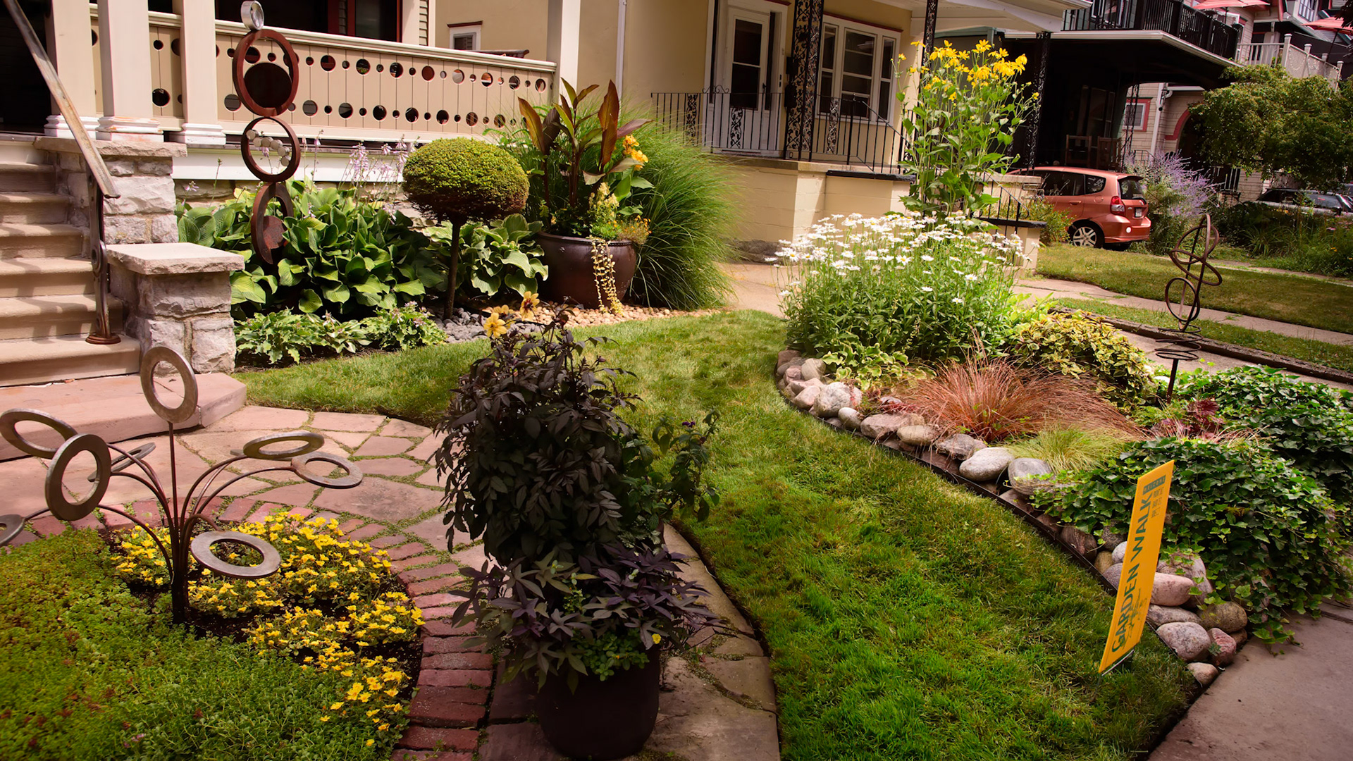 Todd and Zoe's Getaway Garden