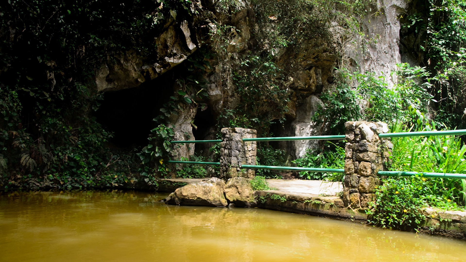 Indian Cave