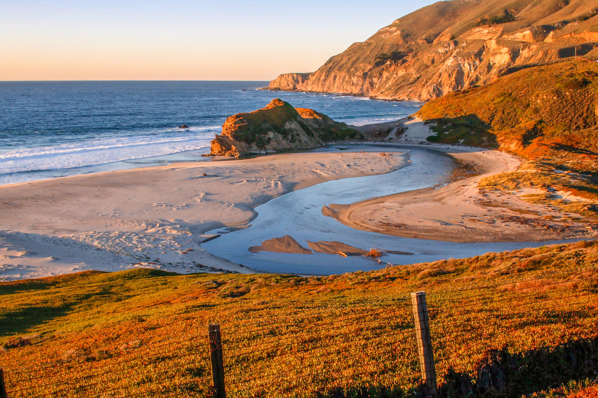 Little Sur River Overlookat sunset, Big Sur.