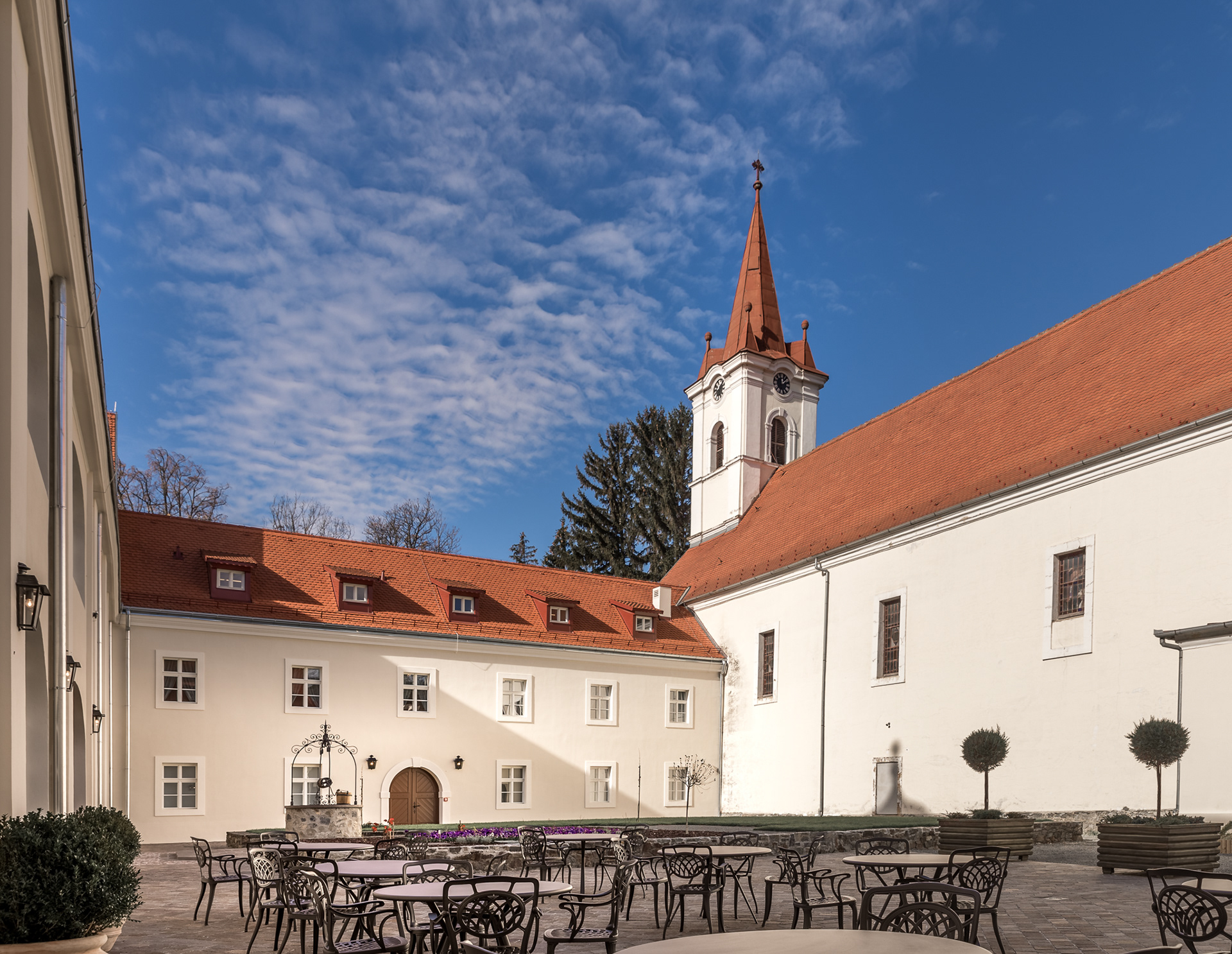 dvorac kutjevo, foto aga, fotograf interijera, opremanje, spin valis, foto studio aga, kutjevački podrum