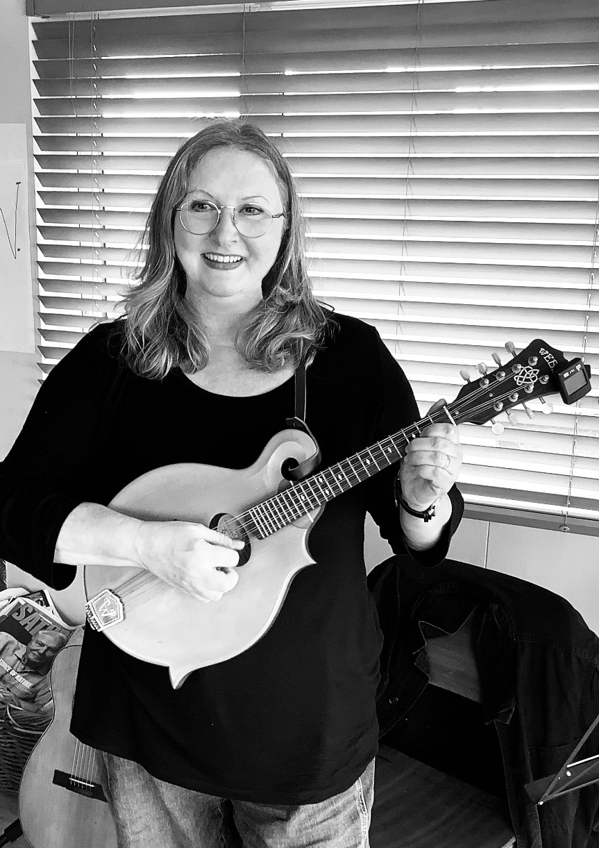 Lois Pawson - with Weber Mandolin