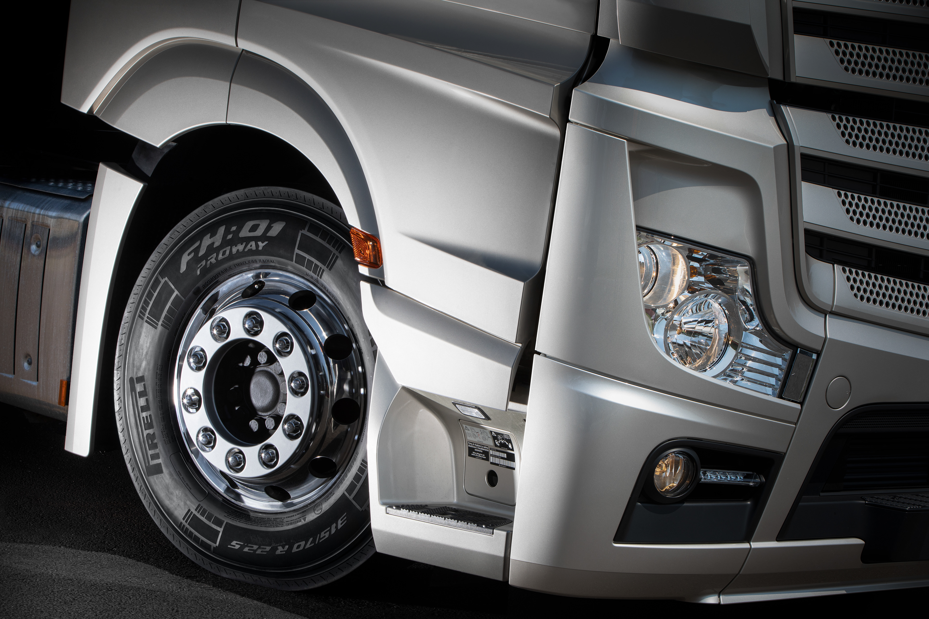 Post and Retouch - Shots by Thomas Maccabelli for Prometeon Tyres