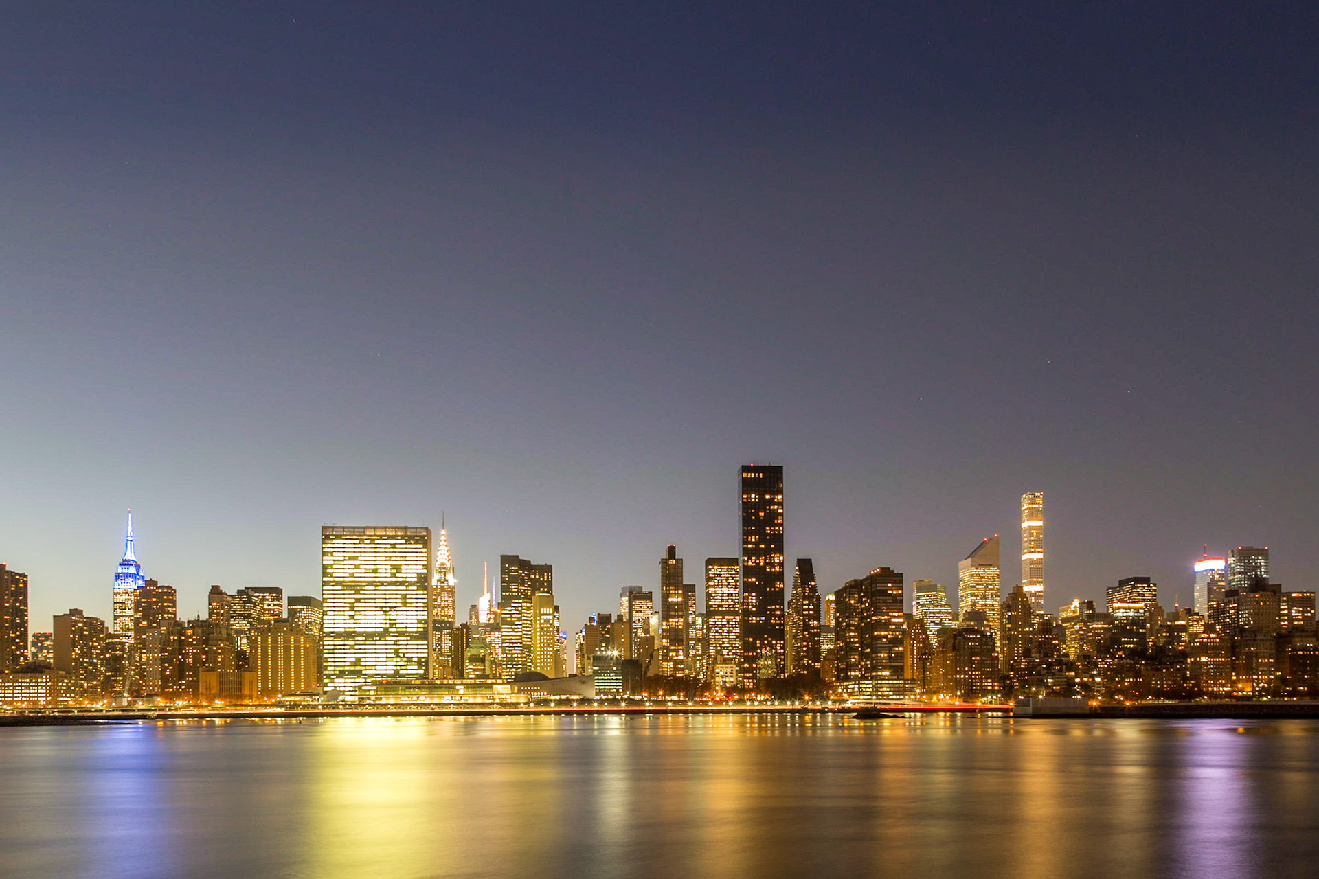Skyline of midtown Manhattan in New York during sunset time
