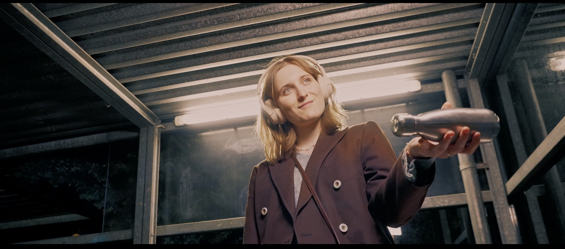 The reflective material of the water bottle worked to emphasise the uncanny lighting of this shot