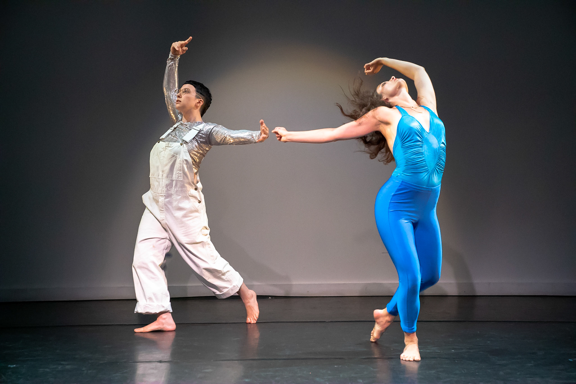 Choreography by Anna Witenberg; Performed by Tal Eshel, Gwendölyn Knapp, Anna Witenberg