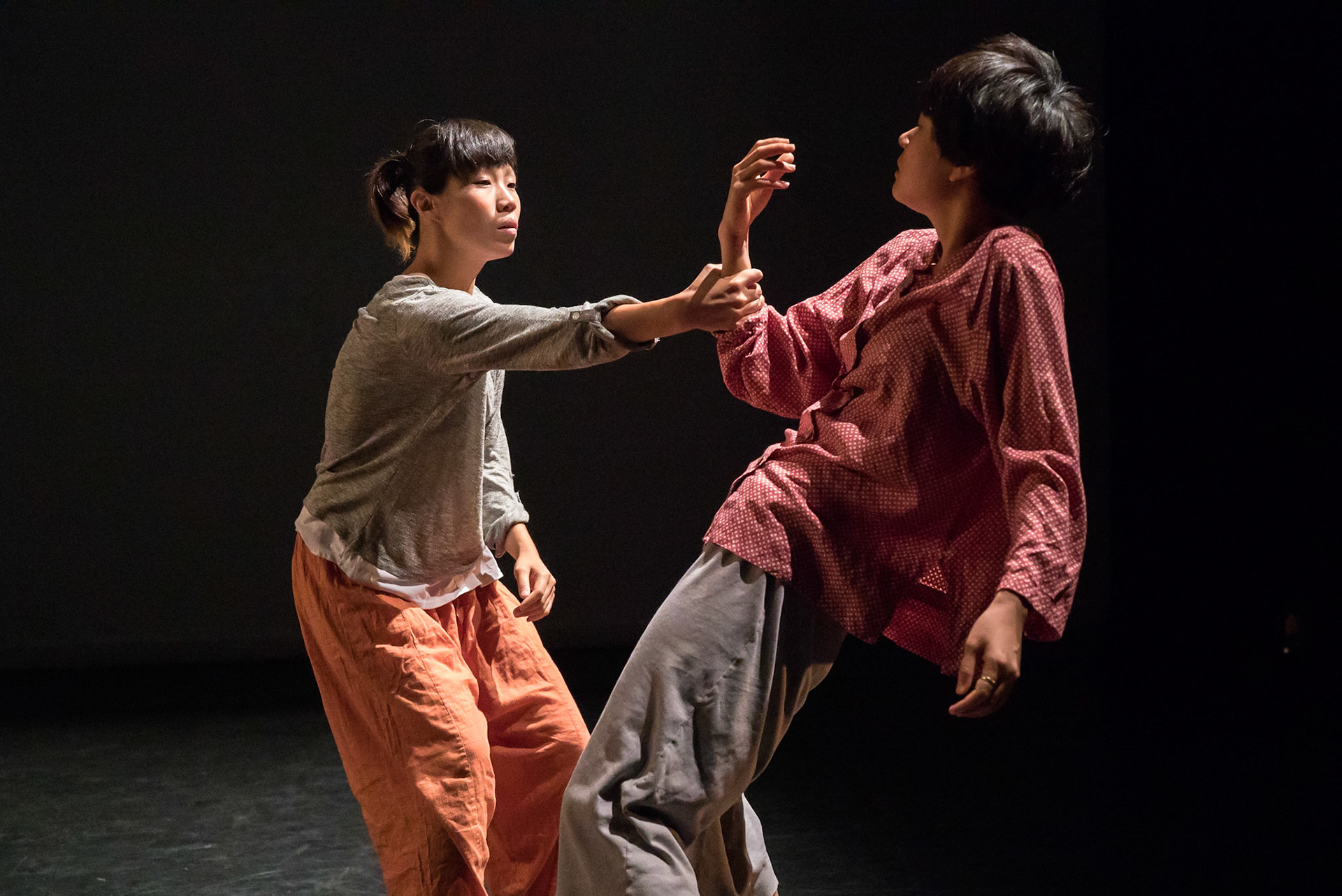 First Look 2017; Mei Yamanaka, Choreographer: Mei Yamanaka, Performers: Misuzu Hara &amp; Mei Yamanaka