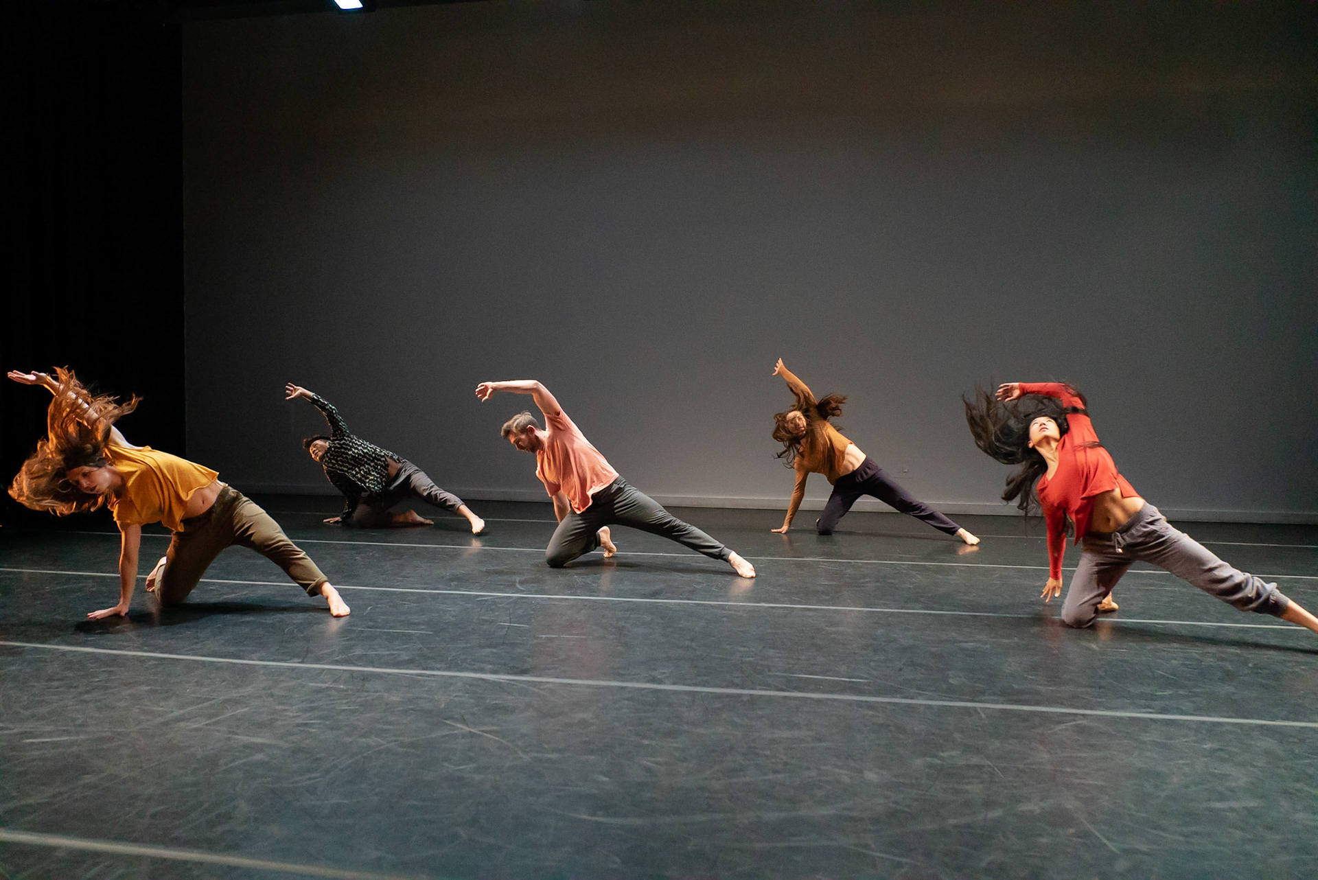 VIVO Ballet; Choreographer: Enzo Celli; Performers: Elisabetta Minutoli, Nikki Holck, Marta Bianchi, Rebecca Sandlin, Michael Wright, Vivake Khansingsavath