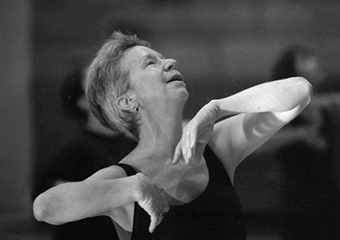 Lynn Simonson (リン・サイモンソン）