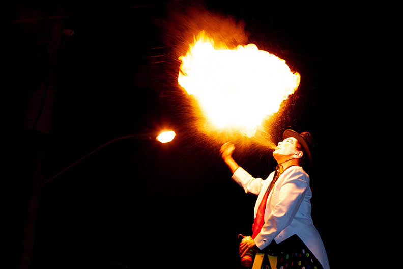 Red Pepper Spectacle Arts, Solstice Kensington Market
