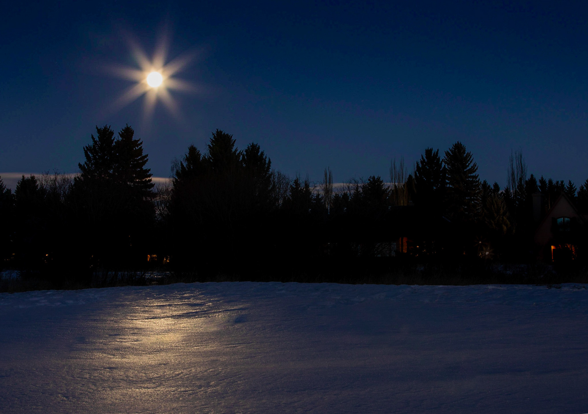 Moonrise Bayview December 2022