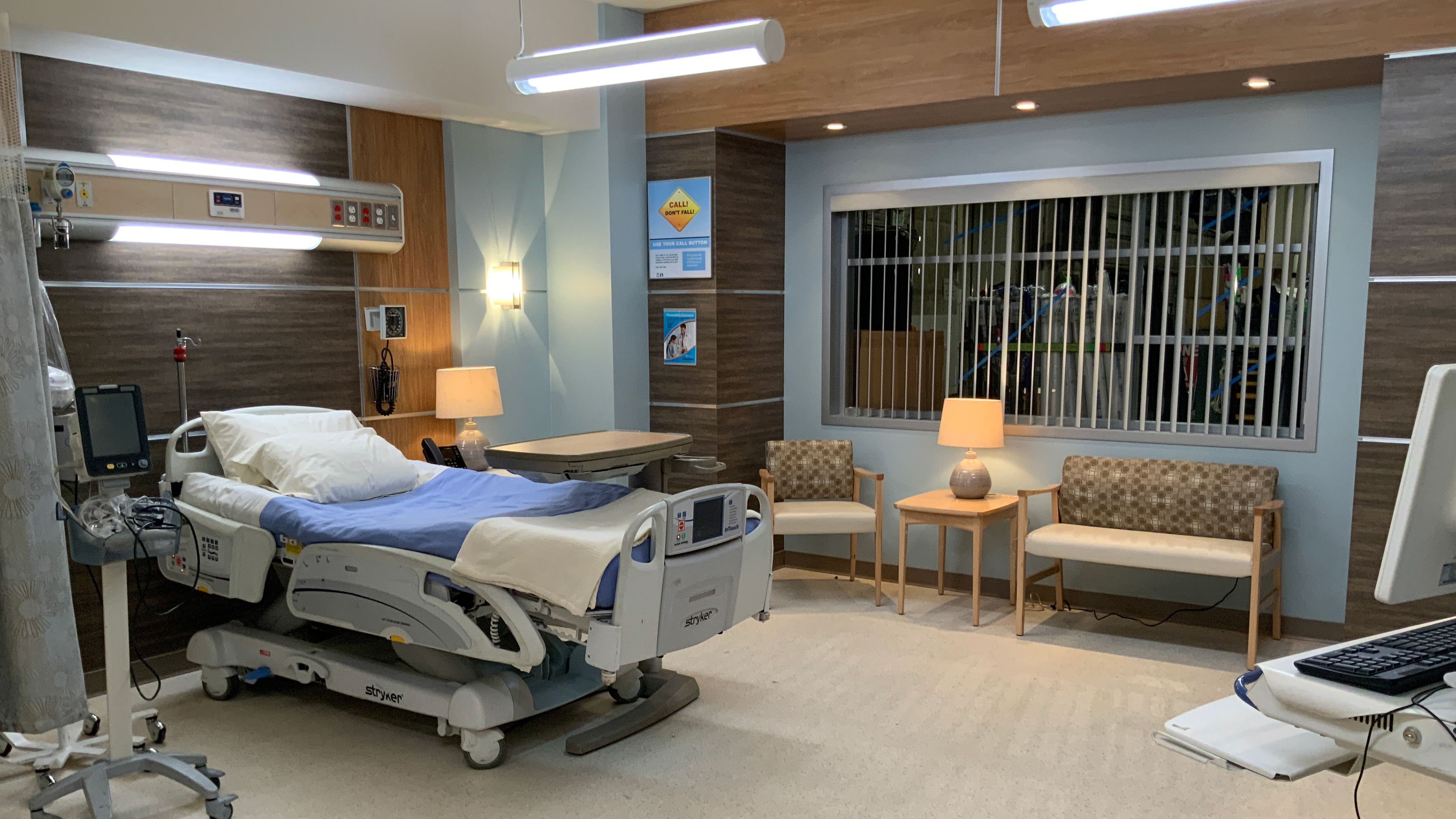  Julie Walker, Production Designer | Jason Cohen, Art Director | Jen Mueller, Set Decorator