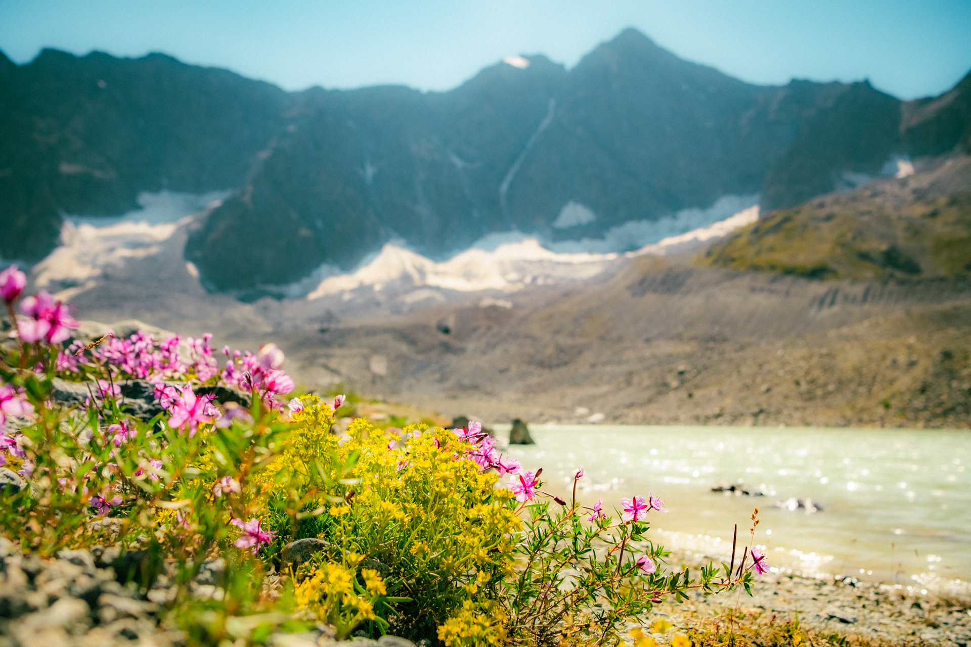 Couleurs du Lac du Glacier d'Arsine