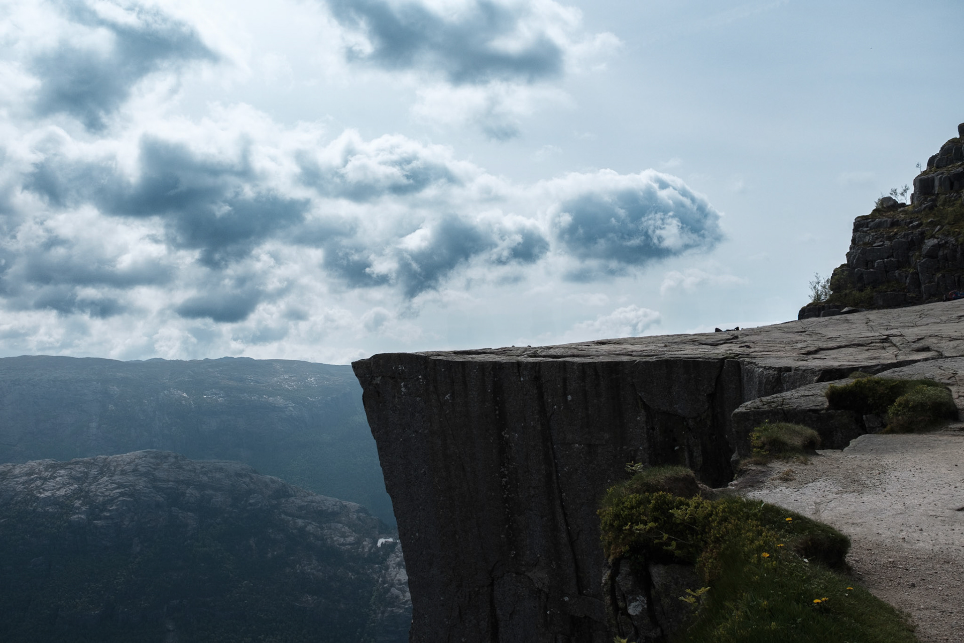 An amazing 2 hr hike up to Pulpit Rock, but definitely worth it for the views!