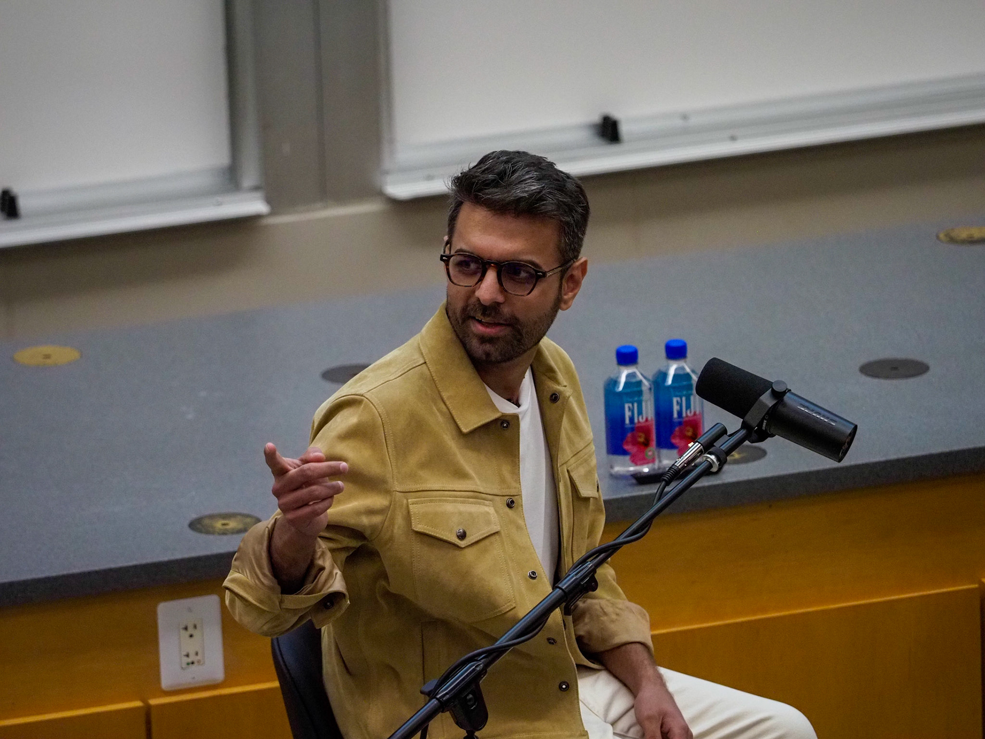 Andrej Karpathy in conversation with Anjney Midha