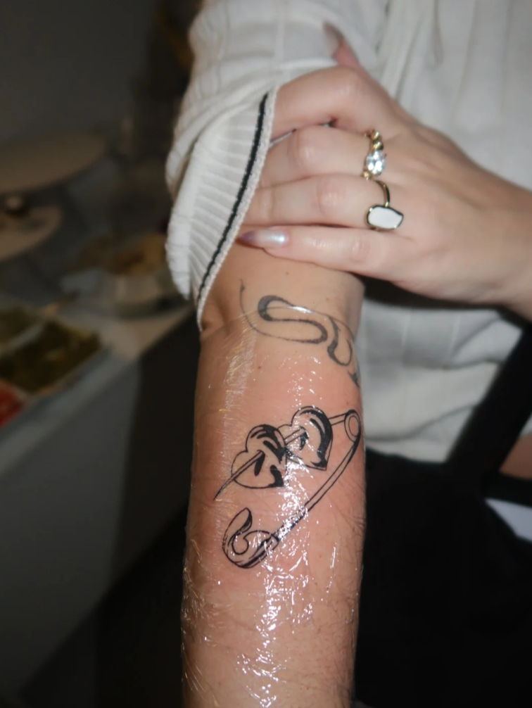 Finished Tattoo in Vintage’s client arm