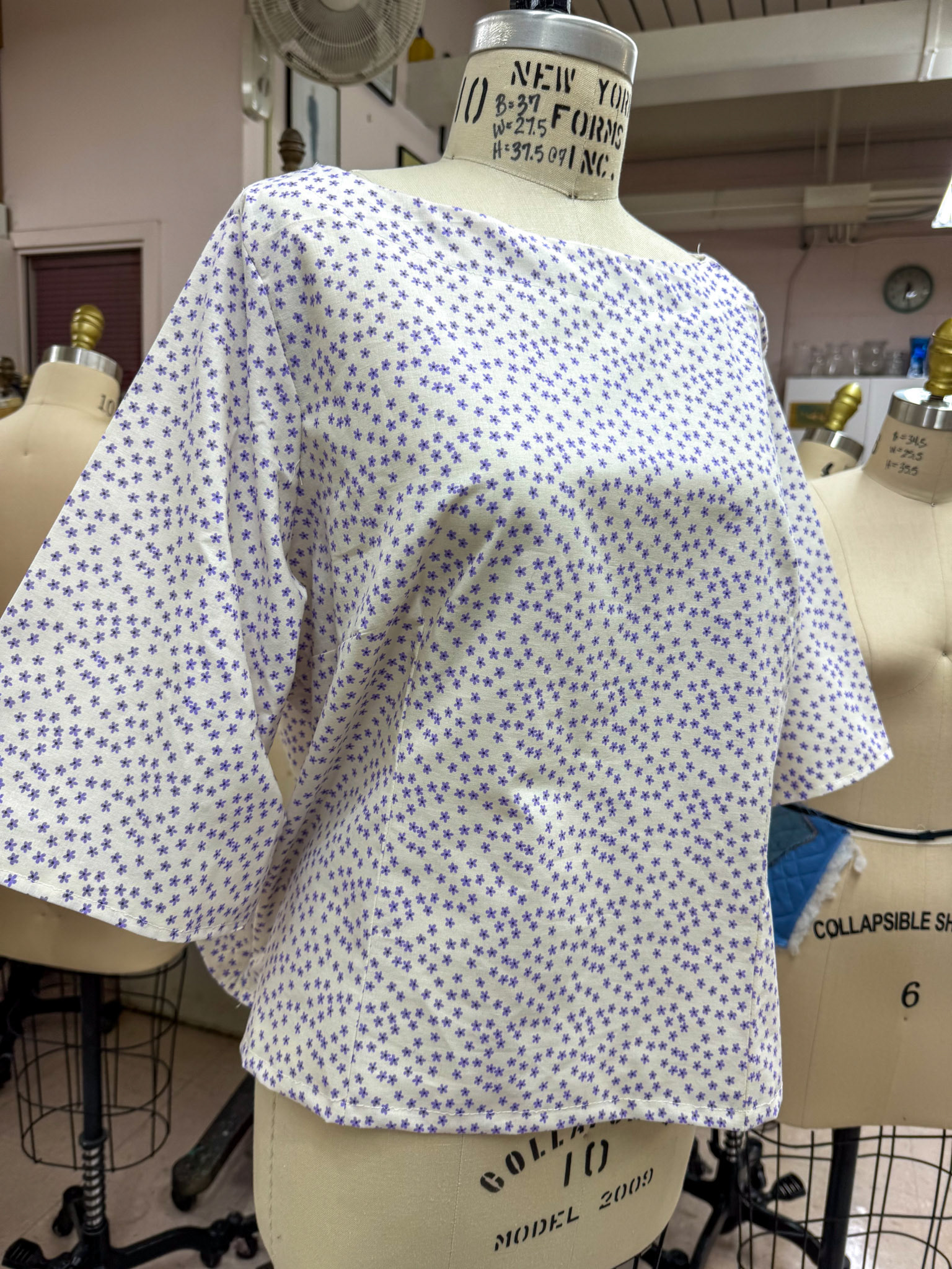 "Simple Top" sewing assignment - Costume Practicum