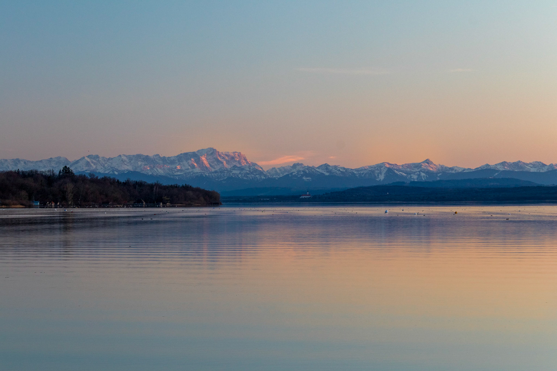 Starnbergsee & The Alps