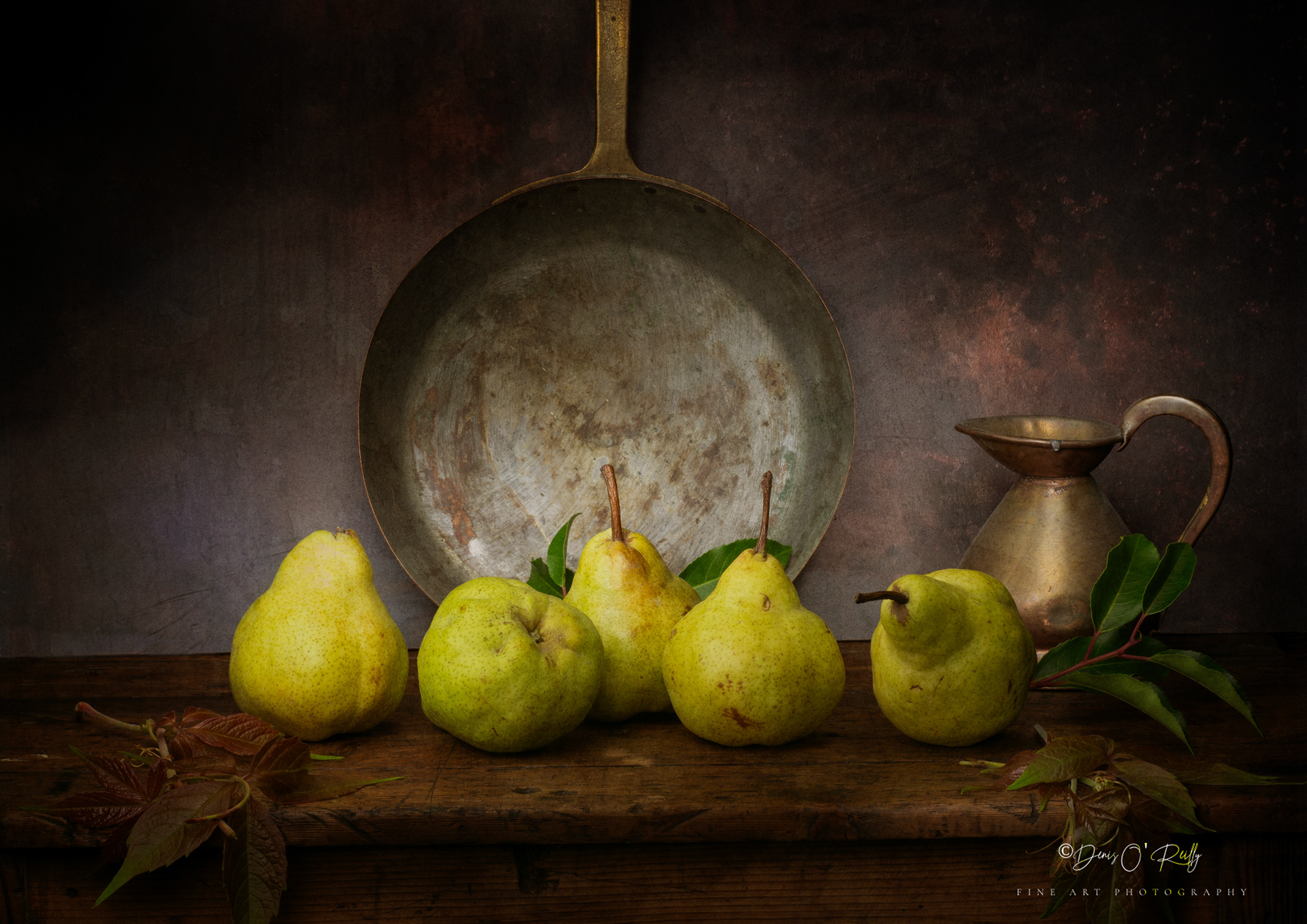 Classic pears and pan