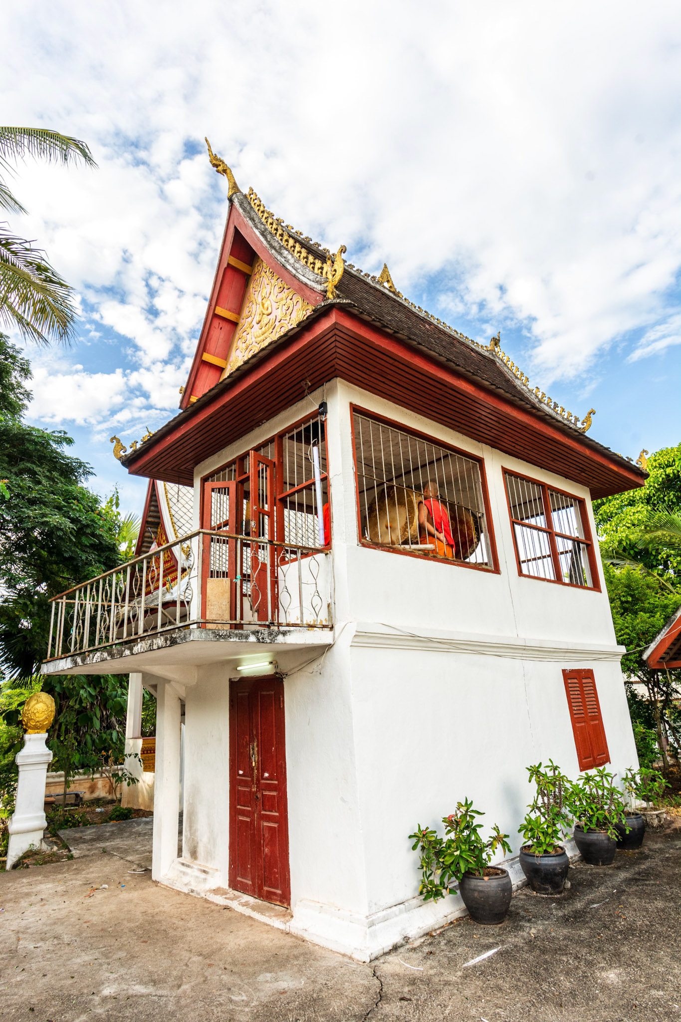 Wat Tat Luang