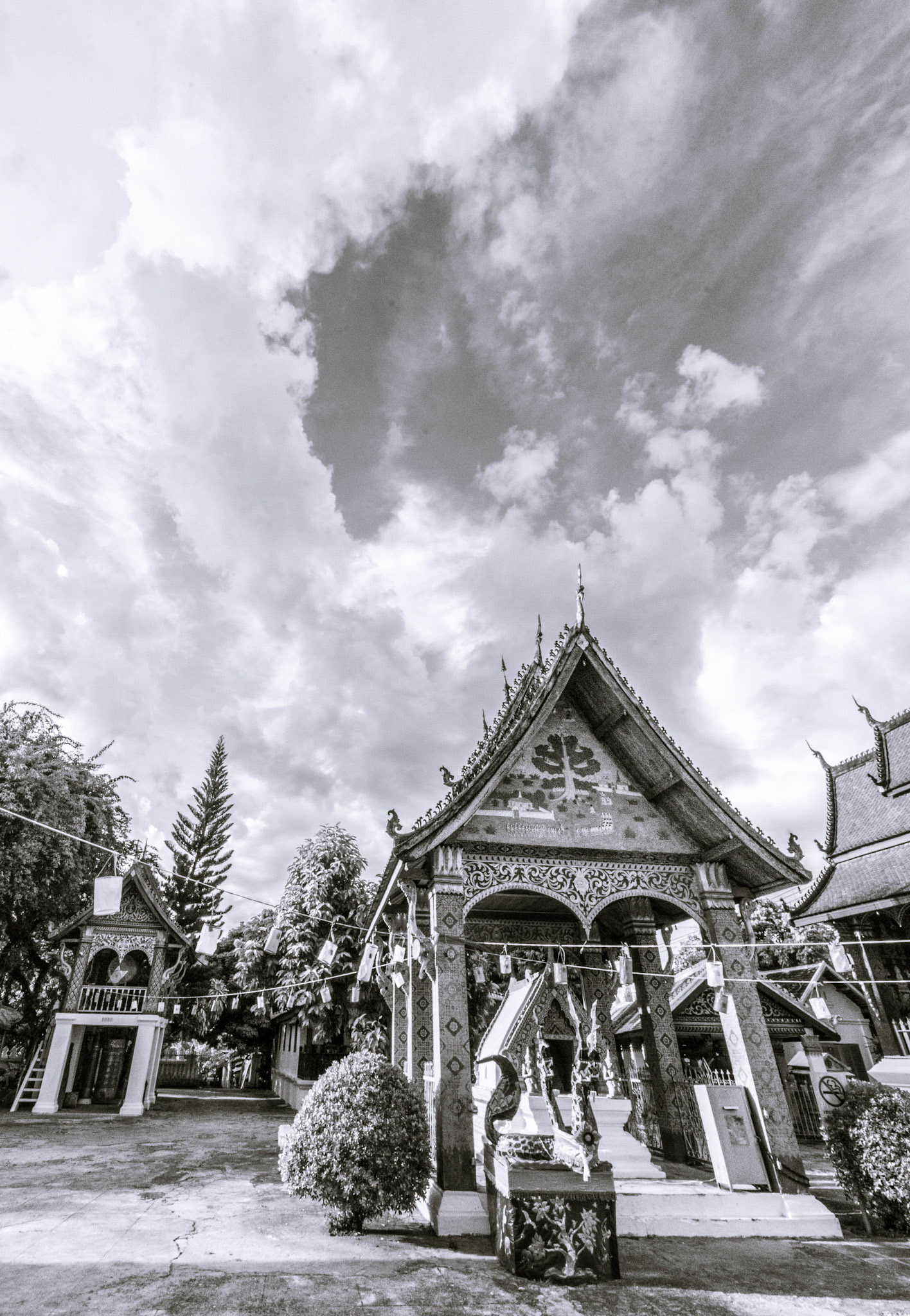 Wat Sene - ວັດແສນສຸຂາຣາມ