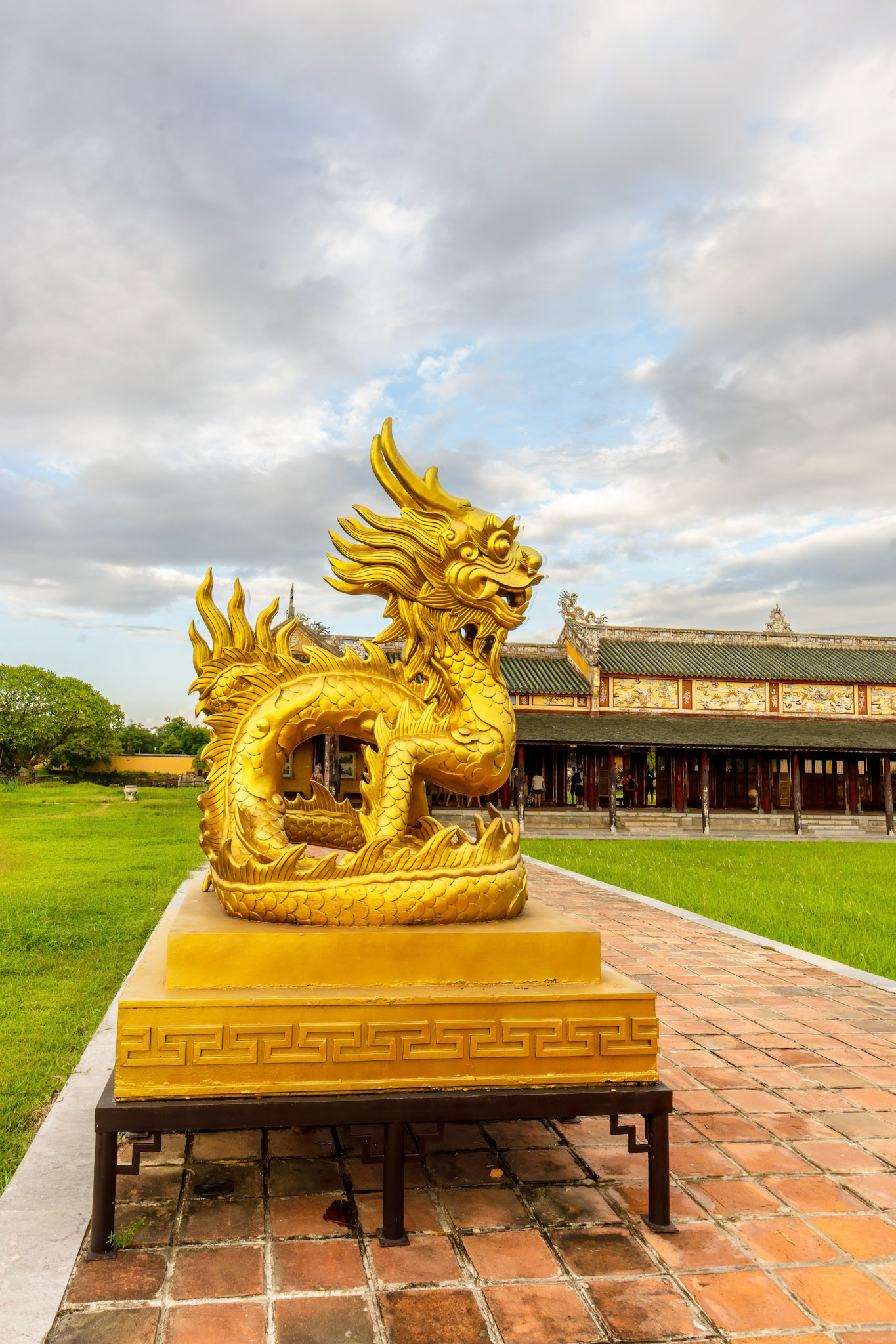 àn Thành Hall