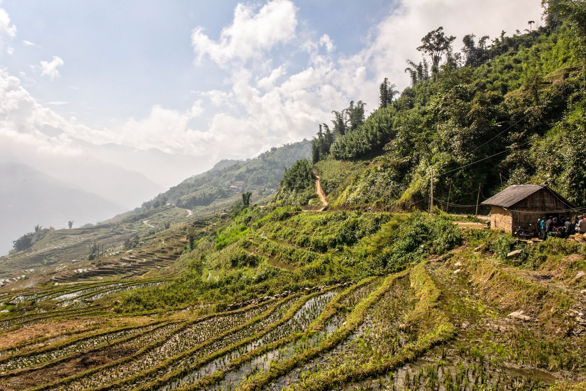 on the road between Y Tý and Sa Pa